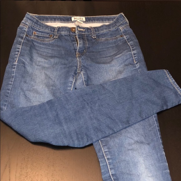 Jeans - Picture 1 of 3